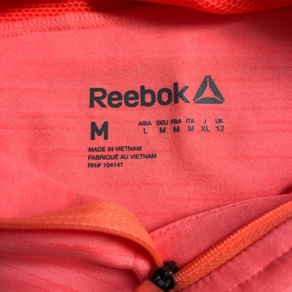 Mesh Panel Quarter Zip | Reebok - Picture 2 of 4